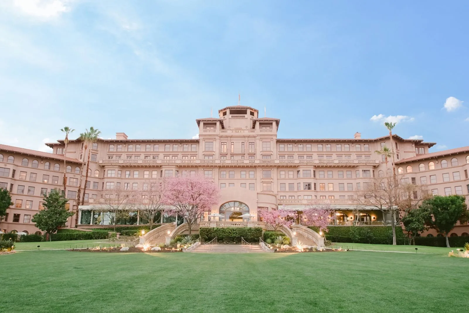 Horseshoe Garden and hotel at The Langham Huntington, Pasadena