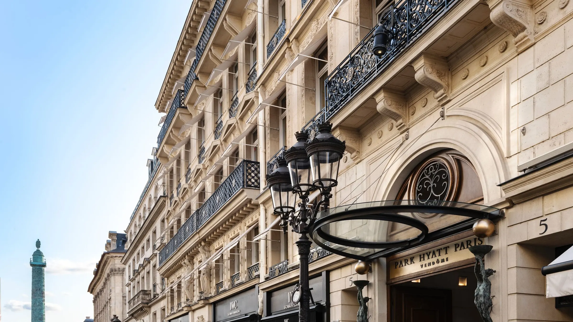 Park Hyatt Paris-Vendôme façade on Rue de la Paix